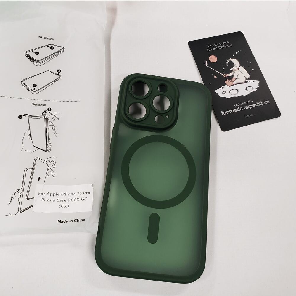 Magnetic Protective Case for Apple iPhone 16 Pro - Dark Green / Translucent